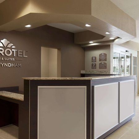 Microtel Inn & Suites Kenedy Dış mekan fotoğraf