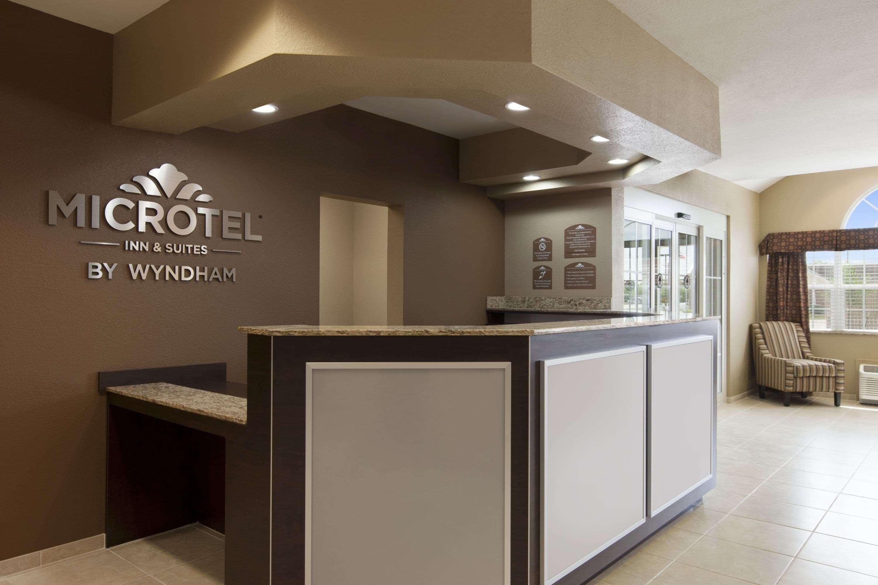 Microtel Inn & Suites Kenedy Dış mekan fotoğraf