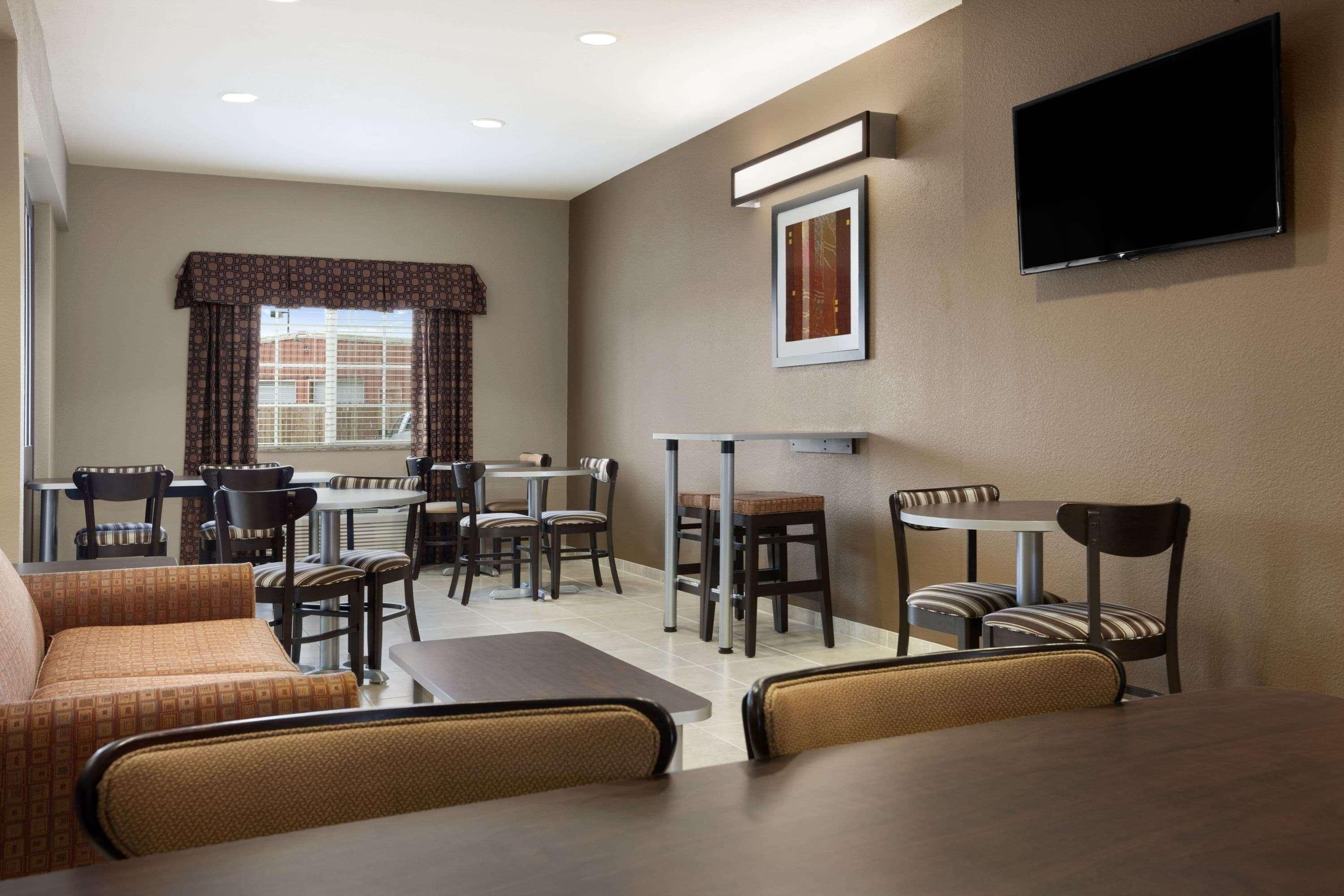 Microtel Inn & Suites Kenedy Dış mekan fotoğraf