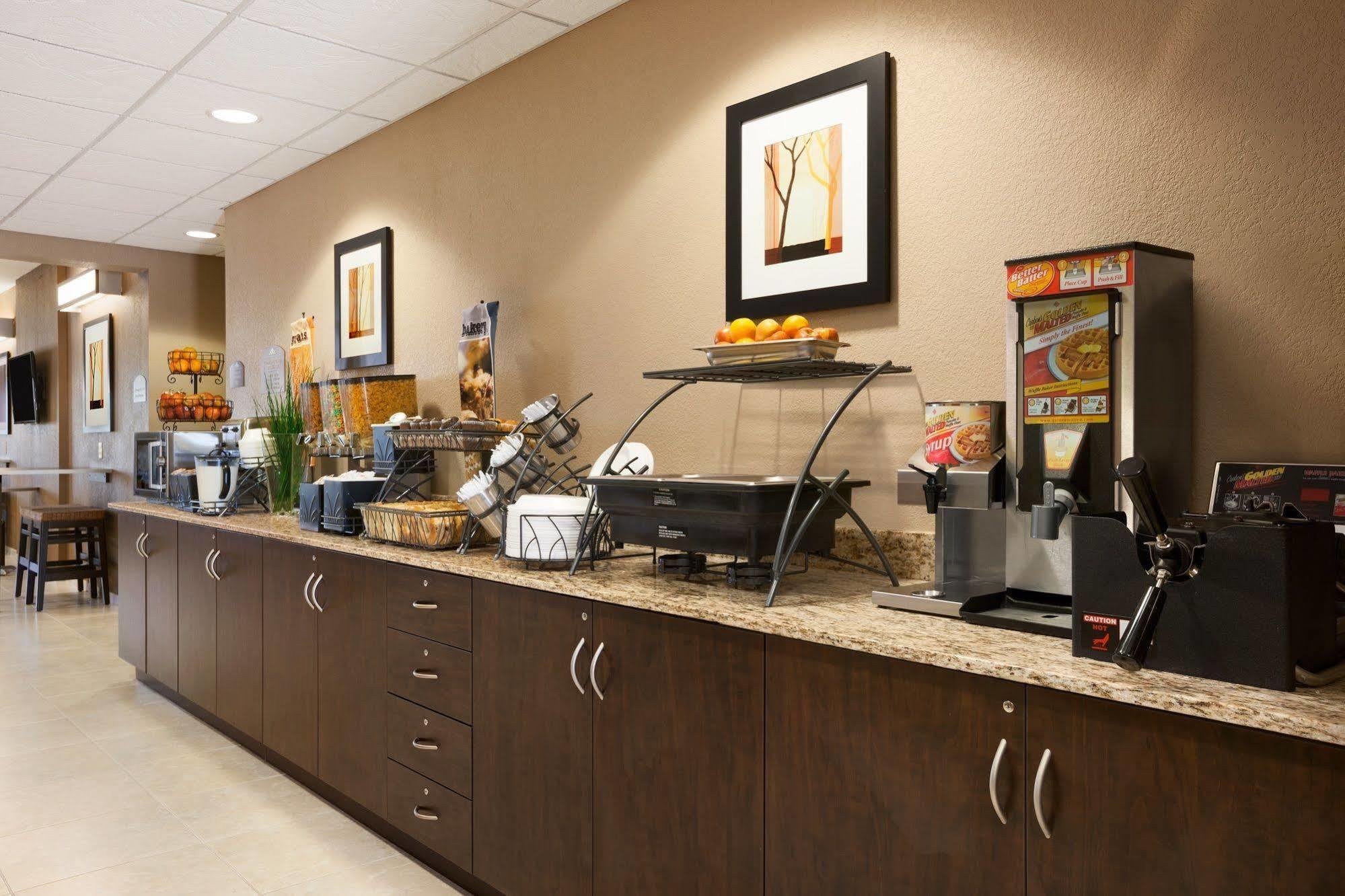 Microtel Inn & Suites Kenedy Dış mekan fotoğraf