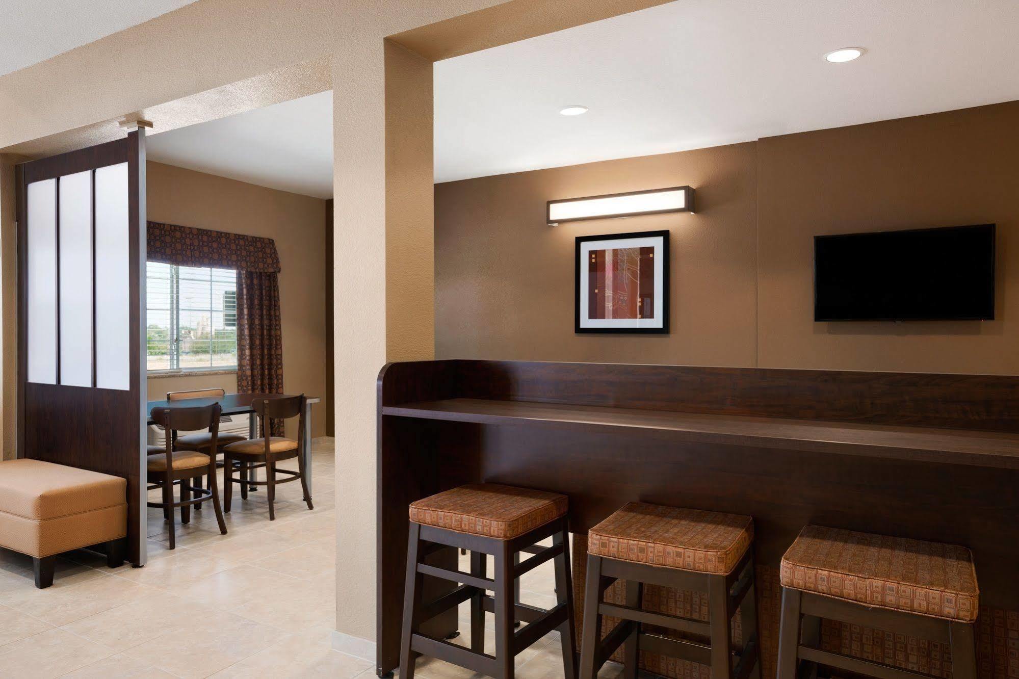 Microtel Inn & Suites Kenedy Dış mekan fotoğraf